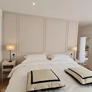  Apartment Pembroke Guest