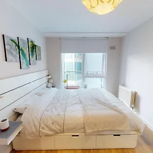  Apartment Centrally Located, Comfy 2-bed 2-bath